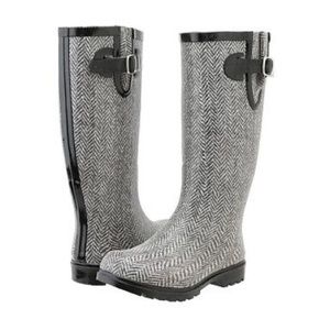 Nomad Grey/White Herringbone Rain Boots Sz: 7